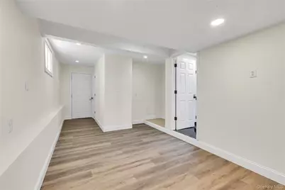 116 Phyllis Drive, Patchogue, NY 11772 - Photo 27