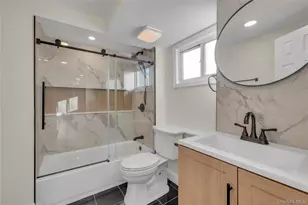 116 Phyllis Dr, Patchogue, NY 11772 - Photo 21