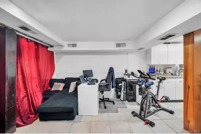 69 Butler Boulevard, Elmont, NY 11003 - Photo 23