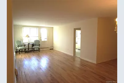 20 Daley Place #128, Lynbrook, NY 11563 - Photo 3