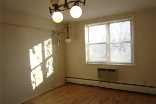 20 Daley Pl, Lynbrook, NY 11563 - Photo 19