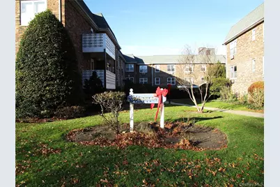 20 Daley Place #128, Lynbrook, NY 11563 - Photo 1