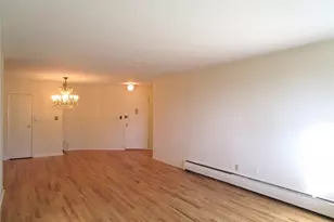 20 Daley Pl, Lynbrook, NY 11563 - Photo 5