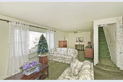 32 Horton Drive, Huntington, NY 11746 - Photo 9