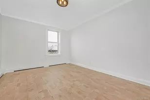 42-30 Douglaston Pkwy, Douglaston, NY 11363 - Photo 35