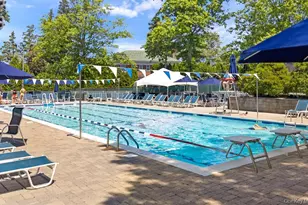 42-30 Douglaston Pkwy, Douglaston, NY 11363 - Photo 39