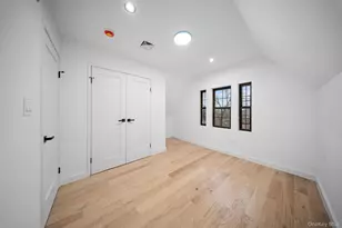 218-37 Spencer Ave, Queens Village, NY 11427 - Photo 23