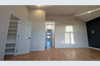 15095 Powells Cove Boulevard, Whitestone, NY 11357 - Photo 15