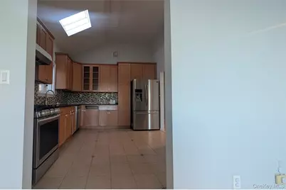 15095 Powells Cove Boulevard, Whitestone, NY 11357 - Photo 7