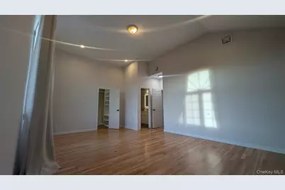 15095 Powells Cove Boulevard, Whitestone, NY 11357 - Photo 13