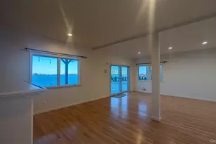 150-95 Powells Cove Blvd, Whitestone, NY 11357 - Photo 19