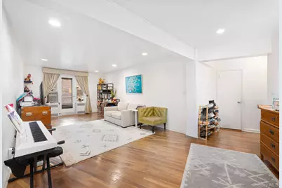 104-20 68th Drive #B22, Forest Hills, NY 11375 - Photo 3