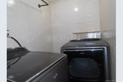 63 Lindbergh Place, Poughkeepsie, NY 12603 - Photo 15