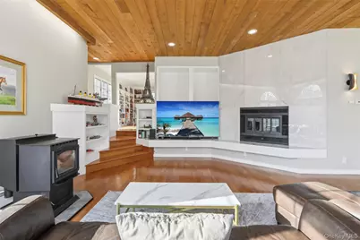 27 Cat Ridge Road, North Salem, NY 10560 - Photo 11