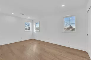 24 Rim Ln, Hicksville, NY 11801 - Photo 25