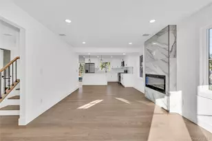 24 Rim Ln, Hicksville, NY 11801 - Photo 9