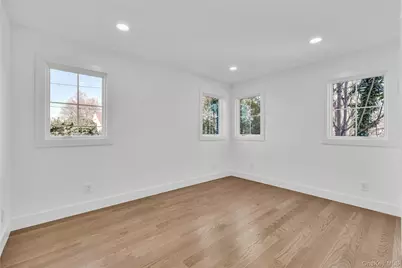 24 Rim Lane, Hicksville, NY 11801 - Photo 27