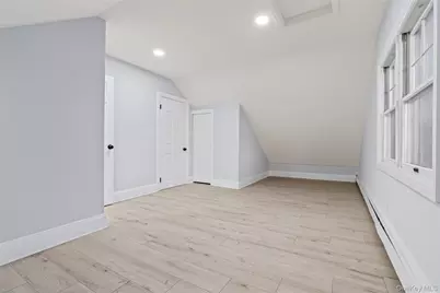 602 Clocks Boulevard, Massapequa, NY 11758 - Photo 23