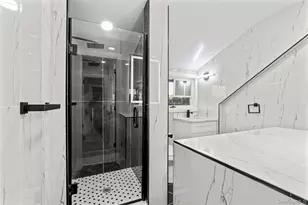 602 Clocks Blvd, Massapequa, NY 11758 - Photo 15