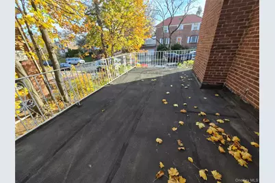 8019 Utopia Parkway, Jamaica, NY 11432 - Photo 37