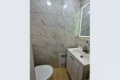 8019 Utopia Parkway, Jamaica, NY 11432 - Photo 25