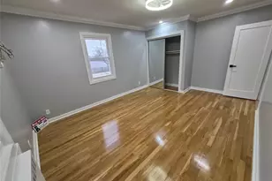 80-19 Utopia Pkwy, Jamaica, NY 11432 - Photo 15