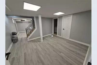 8019 Utopia Parkway, Jamaica, NY 11432 - Photo 27