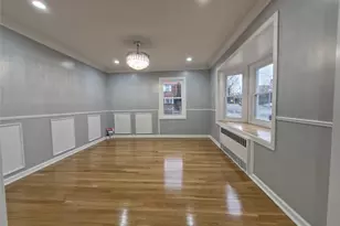 80-19 Utopia Pkwy, Jamaica, NY 11432 - Photo 9