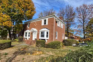 80-19 Utopia Pkwy, Jamaica, NY 11432 - Photo 7