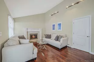 269 Bridgeport Ave, Medford, NY 11763 - Photo 19