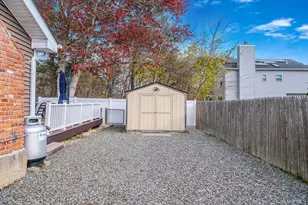 269 Bridgeport Ave, Medford, NY 11763 - Photo 33