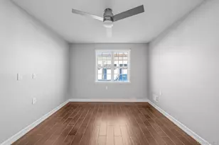 102-20 Rockaway Beach Blvd, Rockaway Beach, NY 11694 - Photo 13