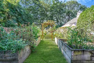 460 Old Town Rd, Port Jefferson Station, NY 11776 - Photo 25