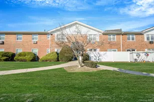 460 Old Town Rd, Port Jefferson Station, NY 11776 - Photo 17