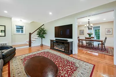 100 Cedar Avenue, Rockville Centre, NY 11570 - Photo 11