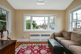 100 Cedar Ave, Rockville Centre, NY 11570 - Photo 13