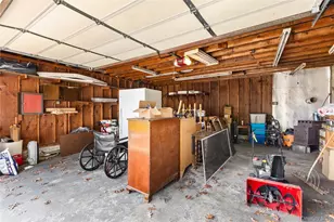 18 Campbell Ln, East Islip, NY 11730 - Photo 17