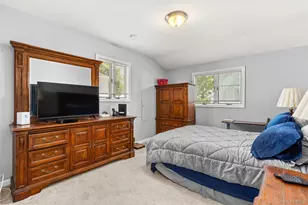 18 Campbell Ln, East Islip, NY 11730 - Photo 9