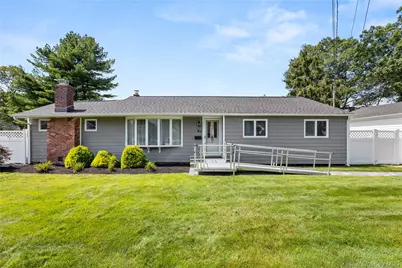 18 Campbell Lane, East Islip, NY 11730 - Photo 1