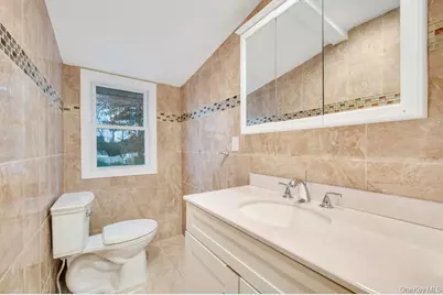 64 Fox Place, Hicksville, NY 11801 - Photo 17
