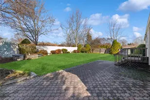 7 Joyce Ln, Commack, NY 11725 - Photo 33