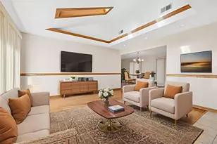 7 Joyce Ln, Commack, NY 11725 - Photo 5