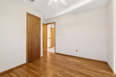 7 Joyce Lane, Commack, NY 11725 - Photo 17