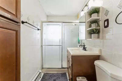 13 Floral Lane, Westbury, NY 11590 - Photo 15