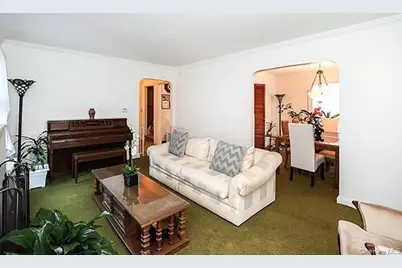 187 Green Avenue, Freeport, NY 11520 - Photo 5