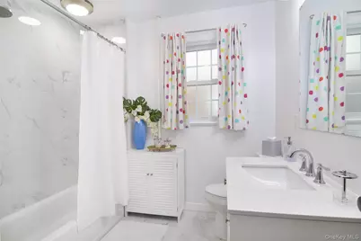 233 Kneeland Avenue, Yonkers, NY 10705 - Photo 37