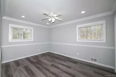 1-4B Presidents Drive #1-4B, Port Jefferson, NY 11777 - Photo 3