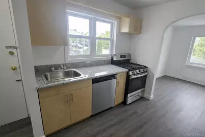 540 E State Street, Long Beach, NY 11561 - Photo 9