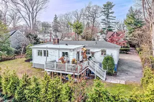 9 Park Pl, Great Neck, NY 11024 - Photo 33