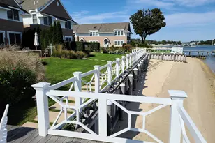 62 Canoe Place Rd, Hampton Bays, NY 11946 - Photo 23